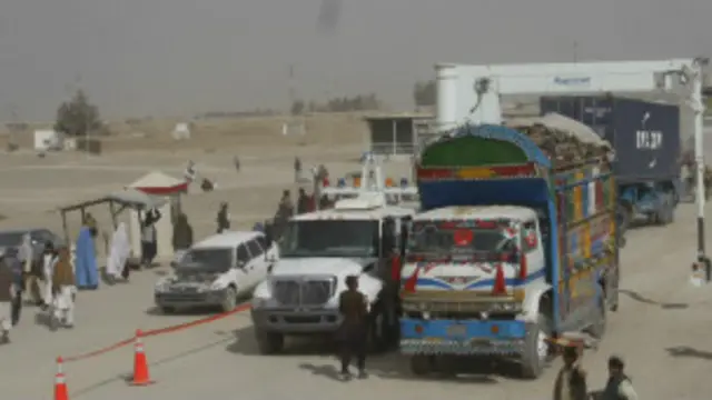 باكستان تقول إن هجوما على نقطة تفتيش باكستانية هو الذي فجر الوضع.