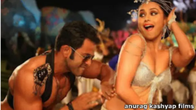 पृथ्वीराज ने अनुराग कश्यप की फिल्म 'अइय्या' से बॉलीवुड करियर शुरू किया. उनकी दूसरी हिंदी फिल्म यशराज बैनर की 'औरंगज़ेब' है.