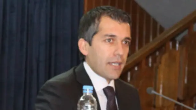 سخنگوی وزارت داخله می گوید که در جنگ هلمند، سی سرباز پلیس کشته و چهل پلیس دیگر زخمی شدند.