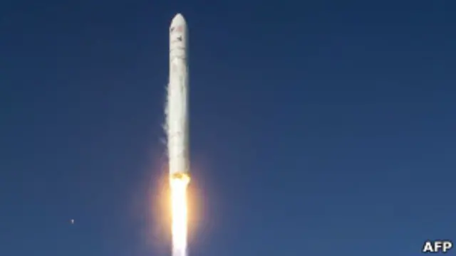 موشک چهل متری آنتارس پس از پرتاب