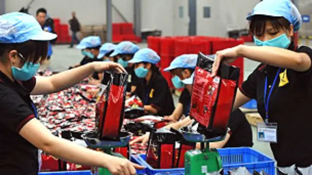 Tăng trưởng tại hai đầu tàu kinh tế của Việt Nam vẫn chưa có dấu hiệu khả quan.