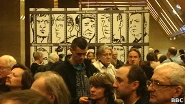 Слушания по Болотному делу, фойе