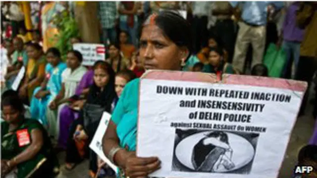 protes_pemerkosa_di_india