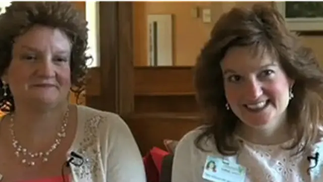 मरीज़ दोनों बहनों का बेसब्री से इंतज़ार करते हैं