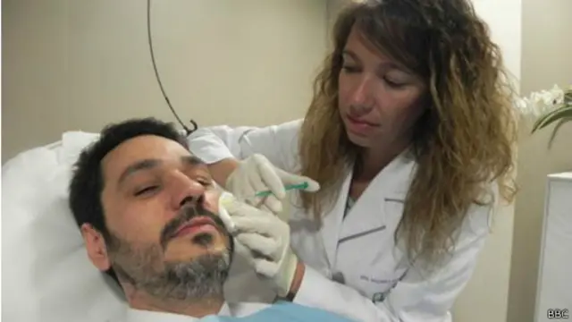 Hombres españoles y el bótox