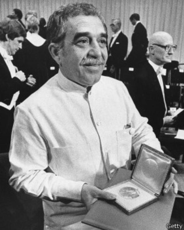 García Márquez recibe el Nobel