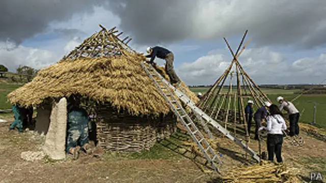 Simulación de casas del neolítico