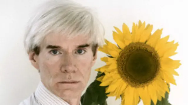 Salah-satu potret diri Andy Warhol, karya fotografer Steve Wood, yang akan dipamerkan.