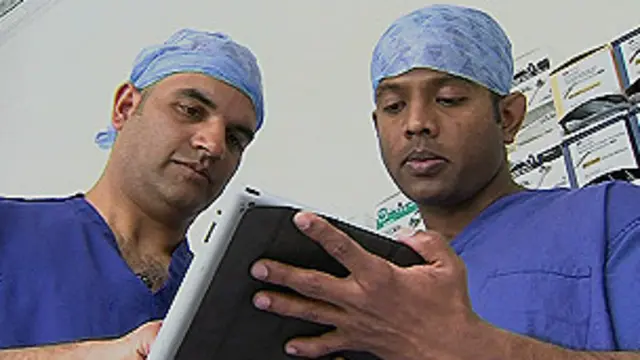 ये ऐप मेडिकल छात्रों को आईफोन और आईपैड पर सर्जरी करने का मौका देता है.