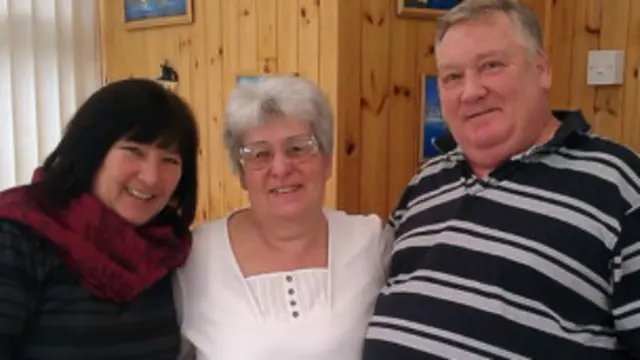 Максін і Девід двічі думали, що втратили Керол (у центрі)