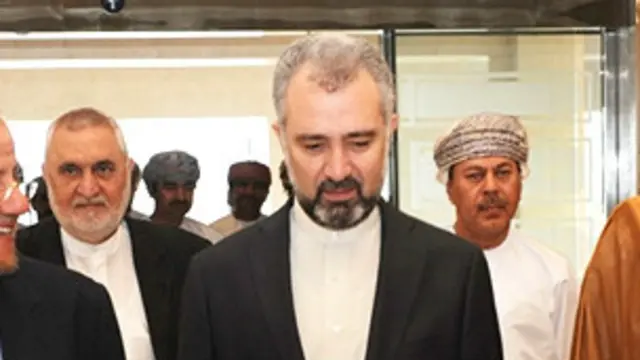 مسقط تقول إن الإفراج تم لأسباب إنسانية