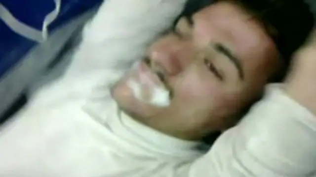 لقطات على موقع يوتيوب لما يعتقد أنه مصاب في هجوم كيميائي في سوريا