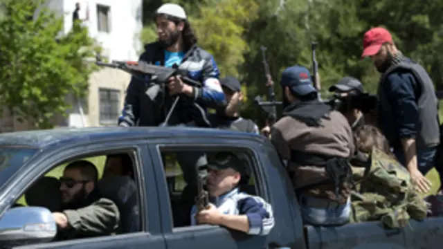 يدعو الجيش السوري الحر الدول الغربية لمساعدته