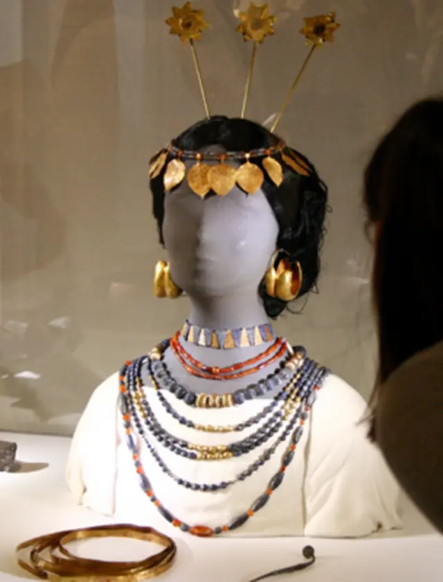 حلي ومجوهرات من أوروك