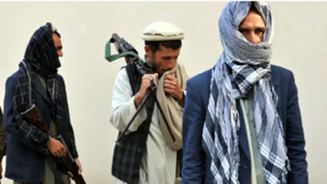 अफगानिस्तान-पाकिस्तान की सीमा तालिबान चरमपंथी गुटों का गढ़ है