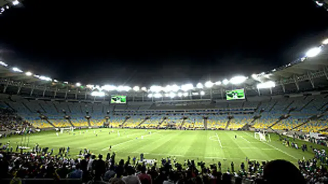 د دې لوبغالي د رغاونې چارې له ټاکل شوې مودې څلور میاشتې وروسته بشپړې شوې.