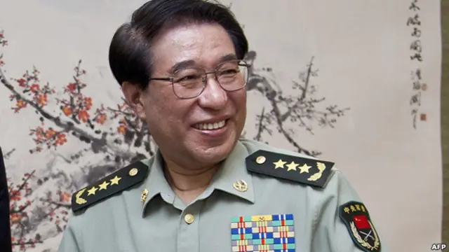 كان كايخو عضوا في المكتب السياسي للحزب الشيوعي