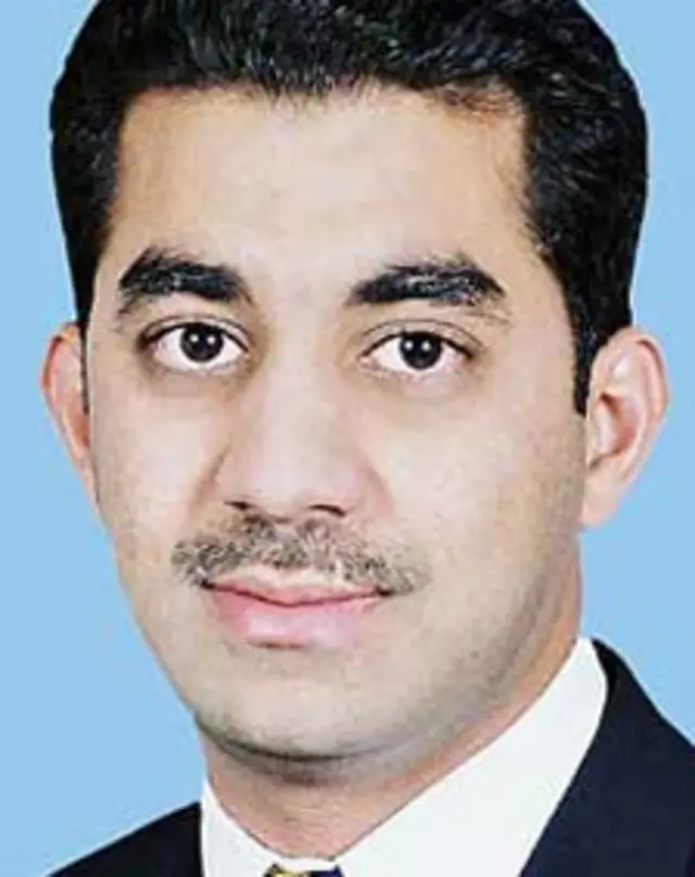 محمد عاصم نذیر آئندہ انتخابات کے لیے امیدوار تو ہیں لیکن اب ان کی وفاداریاں مسلم لیگ ن کے ساتھ ہیں