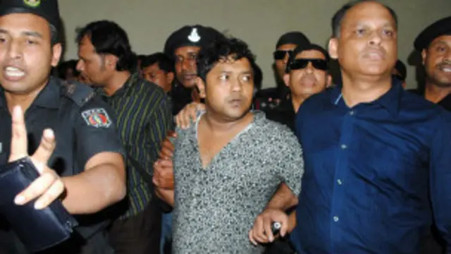 बांग्लादेश में ढही इमारत, फैक्ट्री मालिक गिरफ्तार