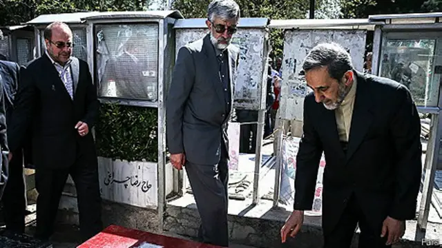 علیاکبر ولایتی، غلامعلی حدادعادل و محمدباقر قالیباف