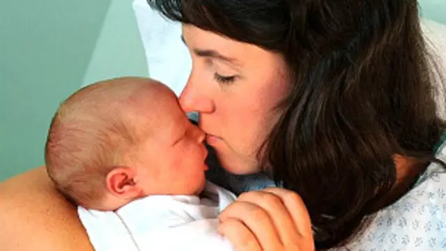 يسعى العلماء للتوصل إلى كيفية تسهيل الولادة