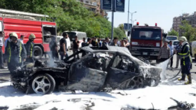 Бомба ҳужумида бош вазир қўриқчиси ҳалок бўлгани хабар қилинади