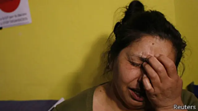 Mujer frente a un desahucio