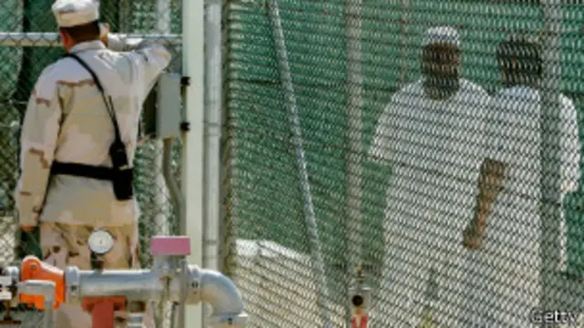 Prisioneiros em Guantánamo (Foto Getty Image)