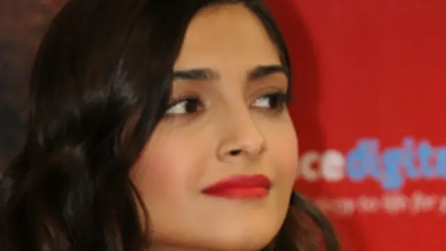 सोनम कपूर