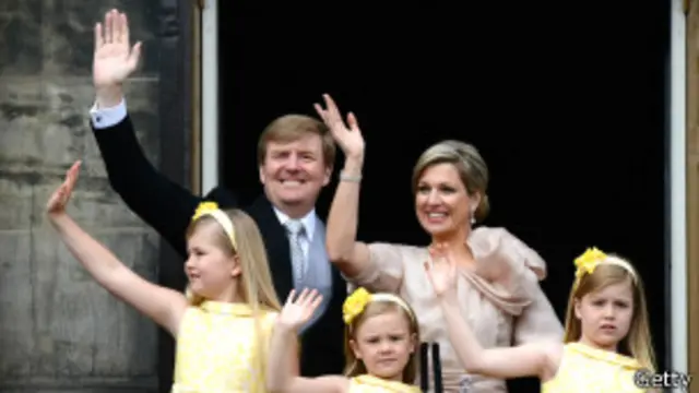 ویللم، ملکه و فززندانشان