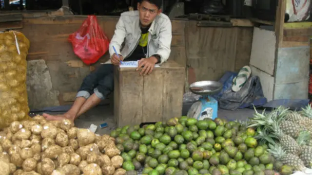 Penjual buah