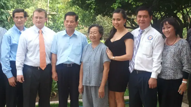 Đoàn ông Hoàng Duy Hùng thăm cựu Chủ tịch nước Nguyễn Minh Triết ở Bình Dương
