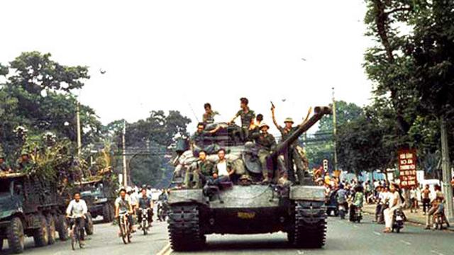 Quân đội Bắc Việt tiến vào Sài Gòn