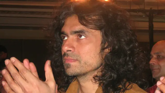 اپیل پر دستخط کرنےوالوں میں ہدایت کار امتیاز علی، گووند نہلانی، زویا اختر، وشال بھاردواج، آنند پٹوردھن، مہیش بھٹ وغیرہ شامل ہیں