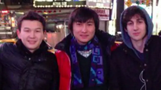 جوہر کے کالج کے تینوں دوستوں کو پولیس کی تحویل میں دے دیا گیا ہے