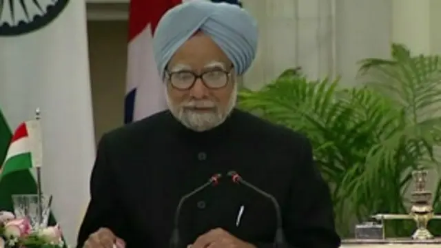 من موہن سنگھ نے نواز شریف کو بھارت آنے کی دعوت دی ہے