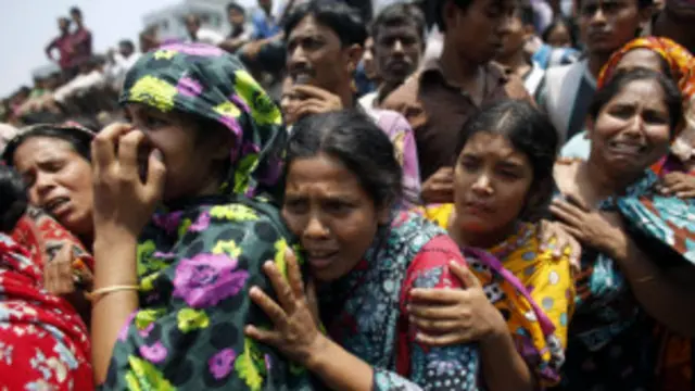 لم تعثر قوات الإغاثة على أي أشخاص على أحياء منذ أربعة أيام 