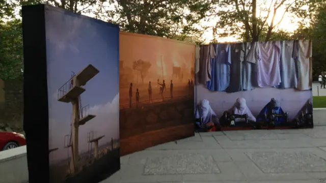 نمایش عکس، نقاشی، اکران فیلم و گرافیتی هم از بخش های این جشنواره بود که قرار است روز شنبه پایان یابد.