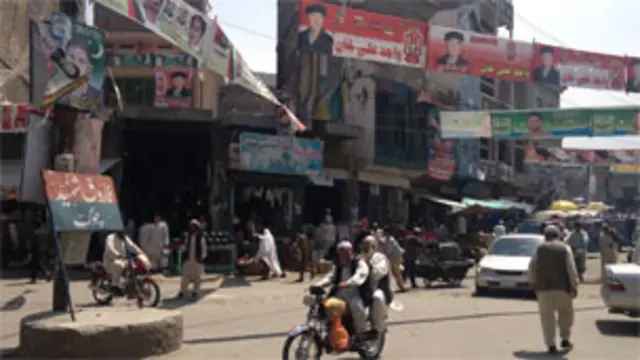 یہ چوک محفوظ پاکستان اور جنگ زدہ وادی سوات کے بیچ کی سرحد تھا