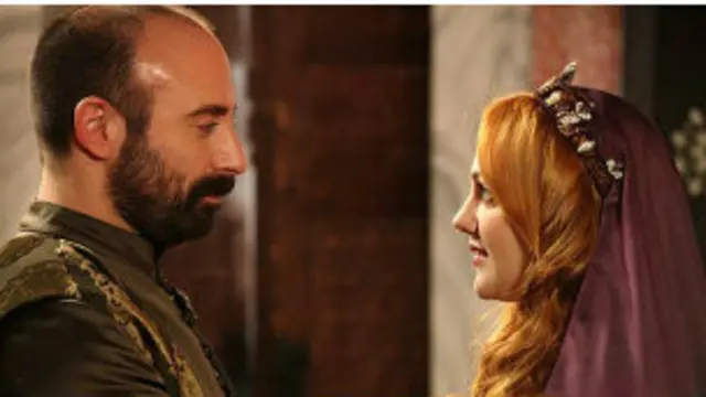 پیشتر، شبکه خبری سینمای ایران از بازداشت تعدادی از دوبلورهای سریال 'حریم سلطان' خبر داده بود