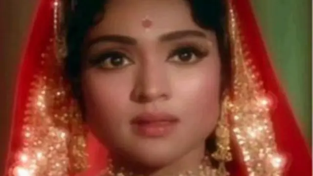 ویجنتی مالا کے بعد سنجے کو دیپیکا خوبصورت لگیں