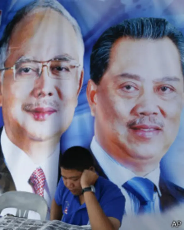 Thủ tướng Najib Razak và ứng viên đối lập Anwar Ibrahim