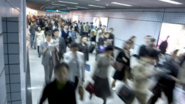 上海地鐵中的人流