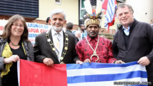 freewestpapua_office_oxford