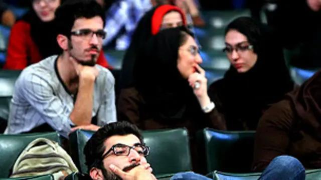 Эрон ёшлари очиқ ва эркин жамият исташади