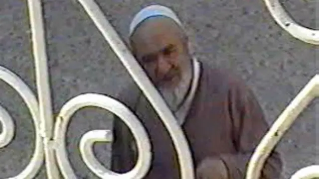 عکسی از آیت الله منتظری در دوران حصر خانگی