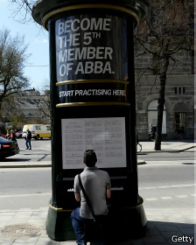 У музея АББЫ