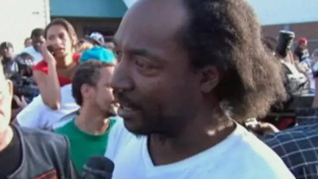 چارلز رمزی به اماندا کمک کرد از خانه فرار کند