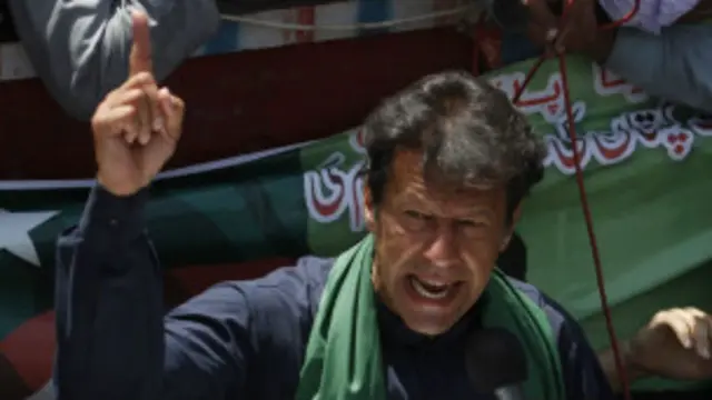 پاکستان تحریک انصاف کو صوابی، کوہاٹ، ہنگو اور سوات کے اضلاع سے بھی قومی اور صوبائی اسمبلیوں کی نشستیں ملی ہیں