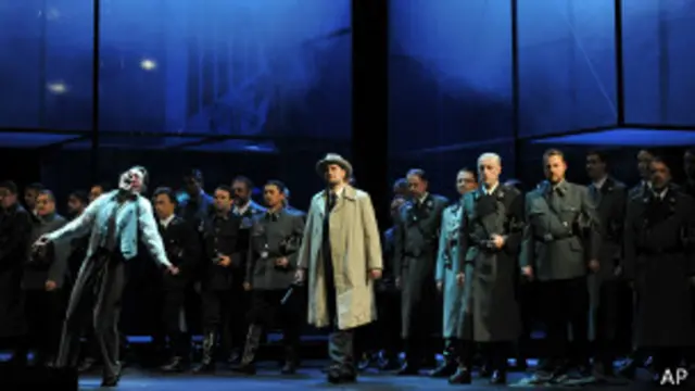 Сцена из современной постановки оперы "Тангейзер"